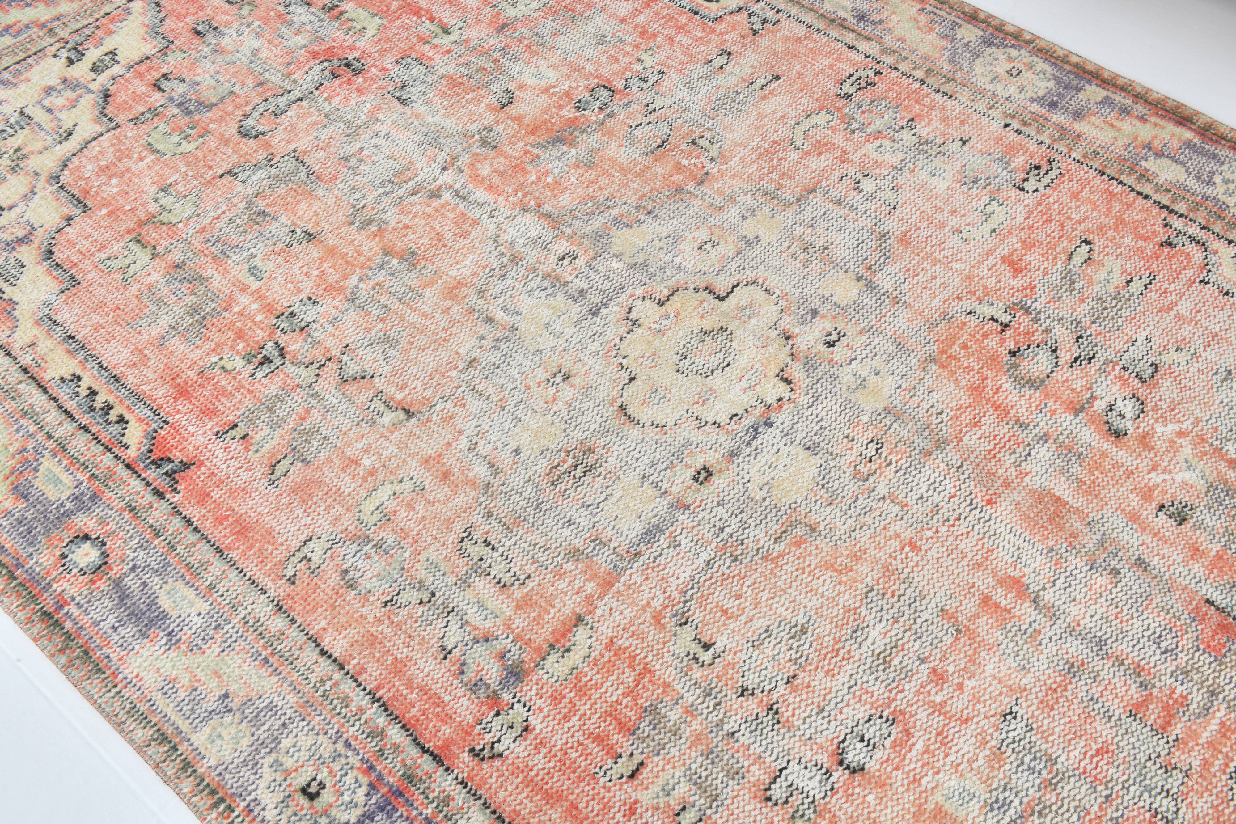 5x9 Pale Red & Green Turkish Vintage Rug, 165x267Cm