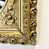 Medallion mirror