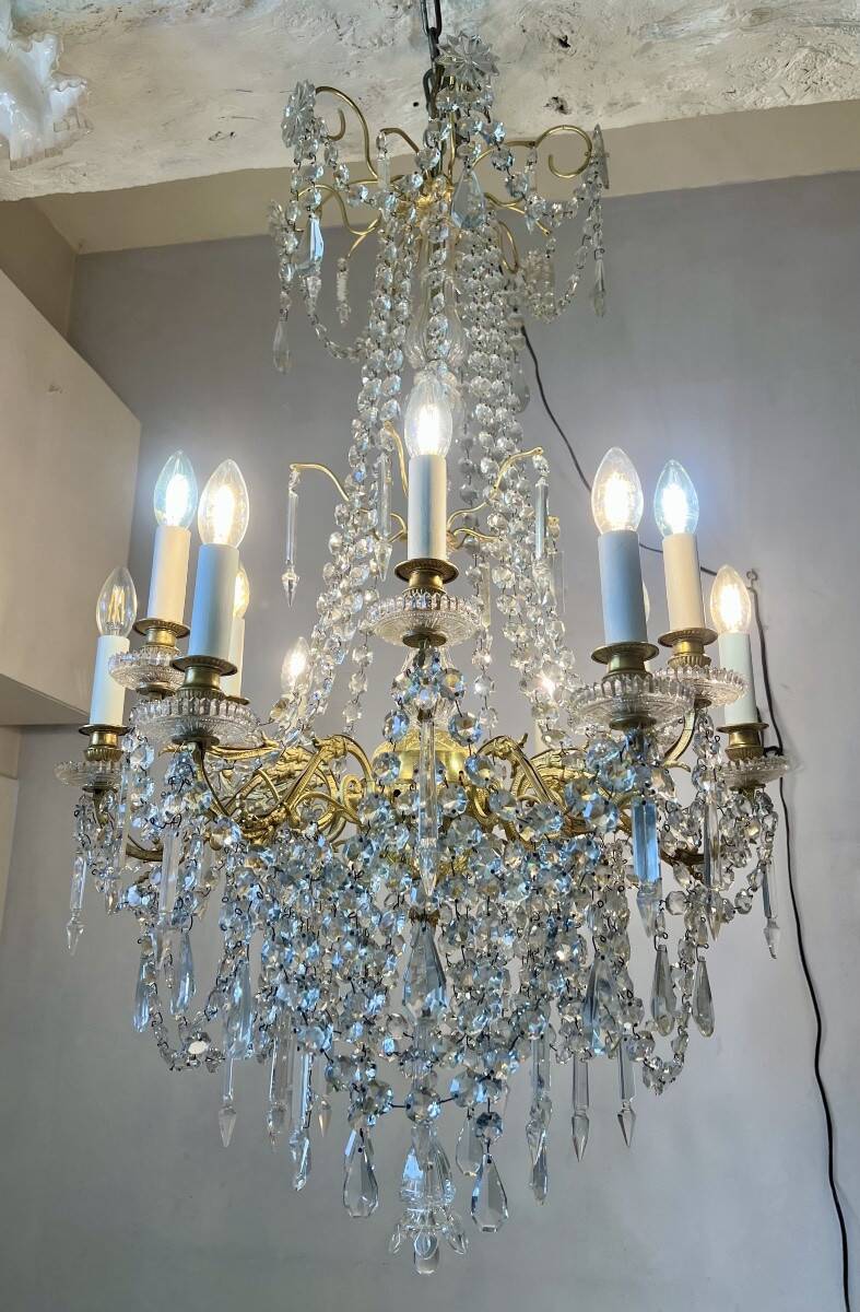 golden bronze chandelier in Louis XVI style
