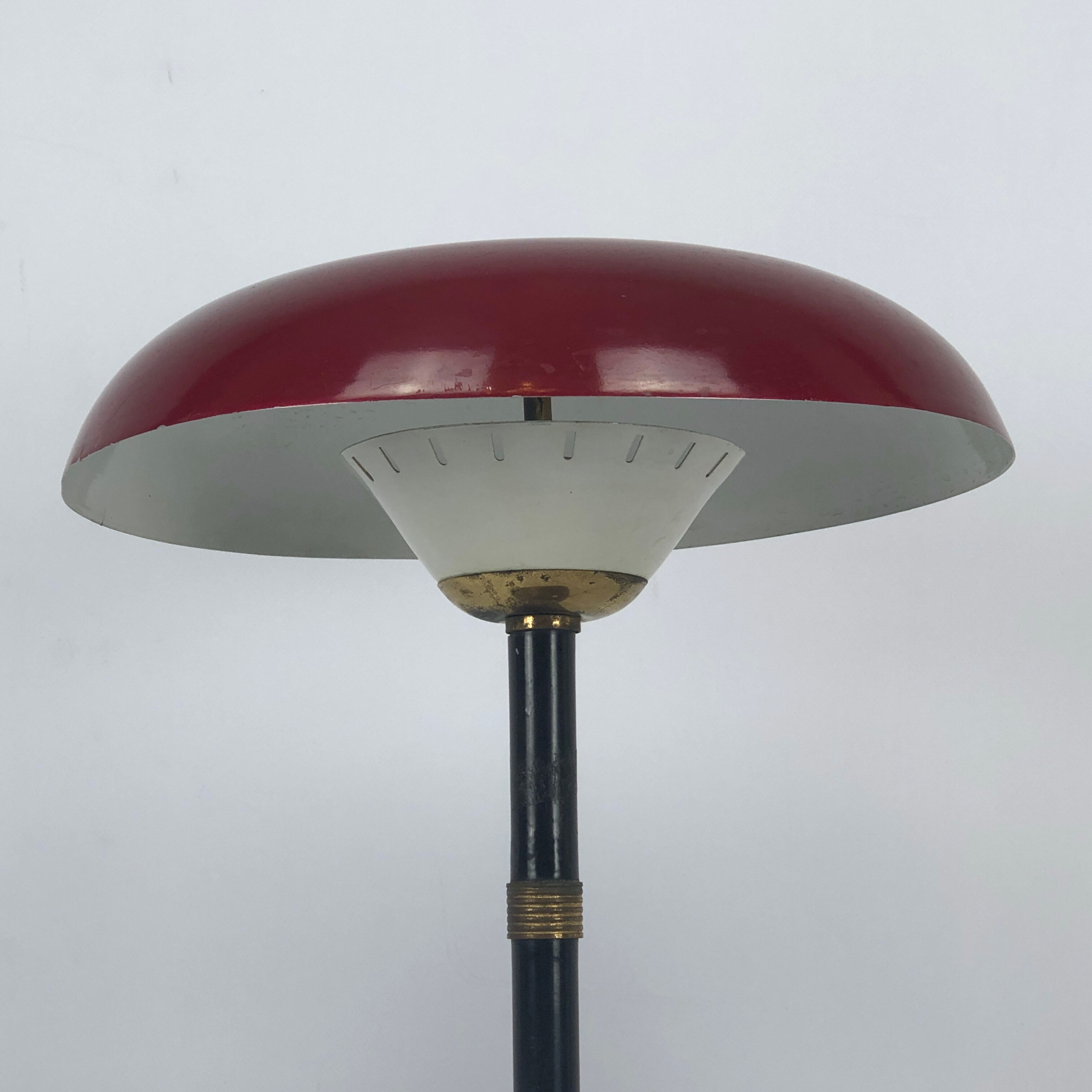 Vintage Italian brass and lacquer table lamp from 50s