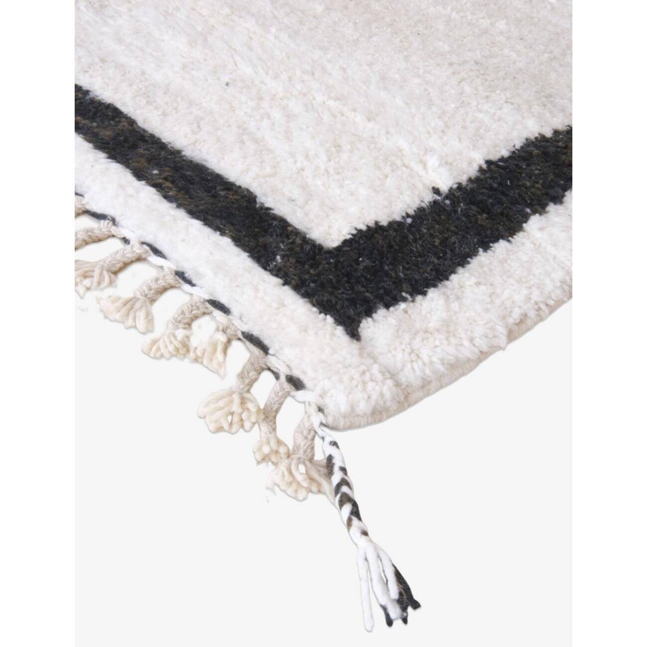 Berber wool rug size 150 x 250 cm