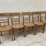 5 mulched chairs