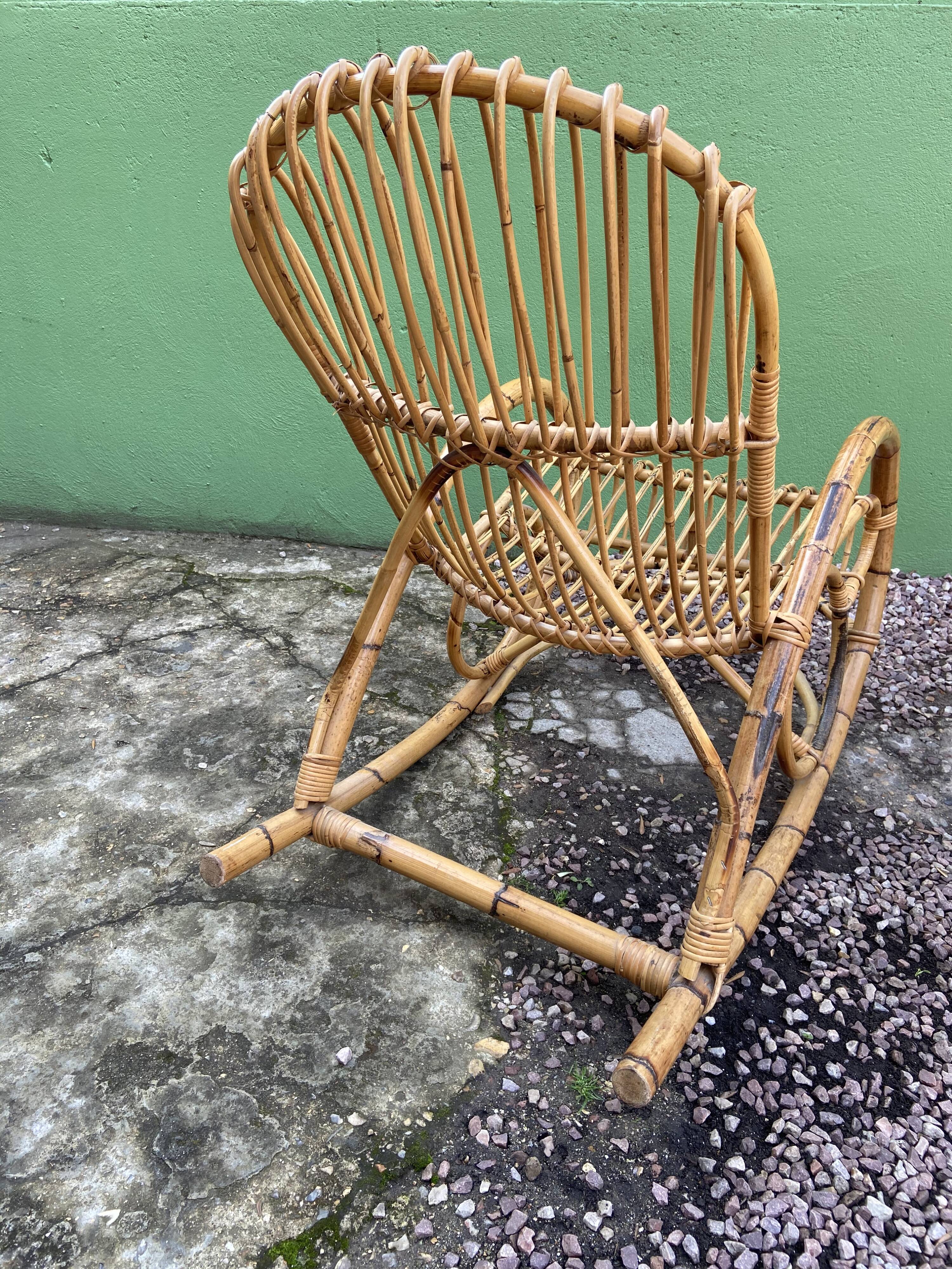 Rocking chair rattan