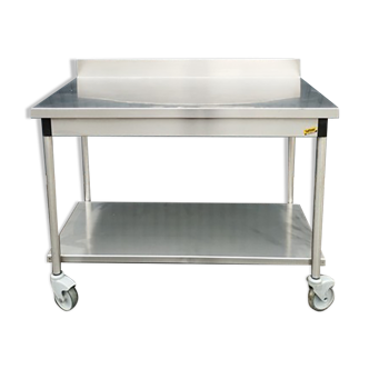 Stainless steel food service