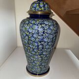 Large Italian porcelain vase