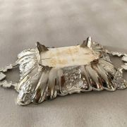 St Louis XV style letter tray, empty pocket, 20th century, in repoussé metal.