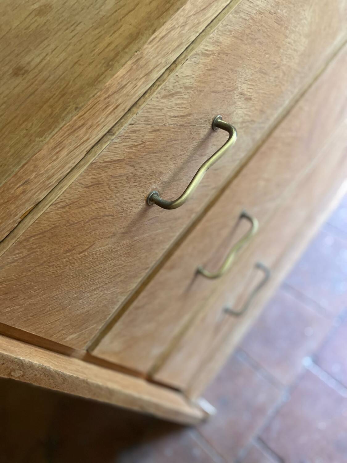 Commode vintage à ailerons