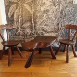 Table basse et deux chaises brutalistes bois massif