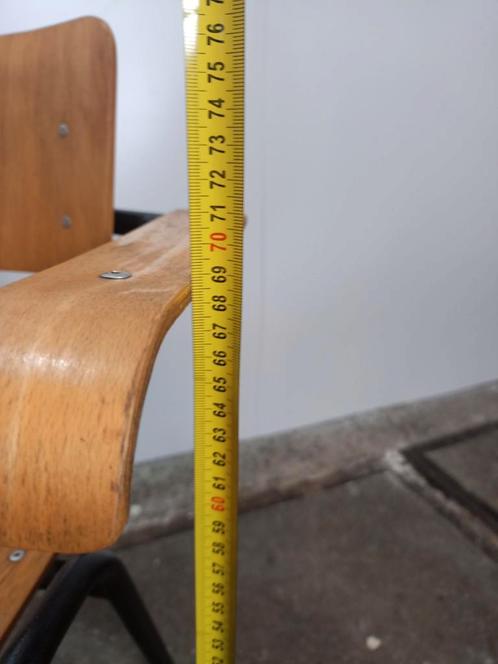 School chair with backrest