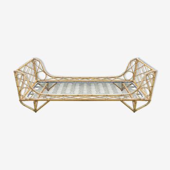 Rattan bench bed