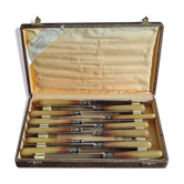 Box of 12 knives