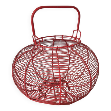 tres grand panier en metal rouge vintage avec anse