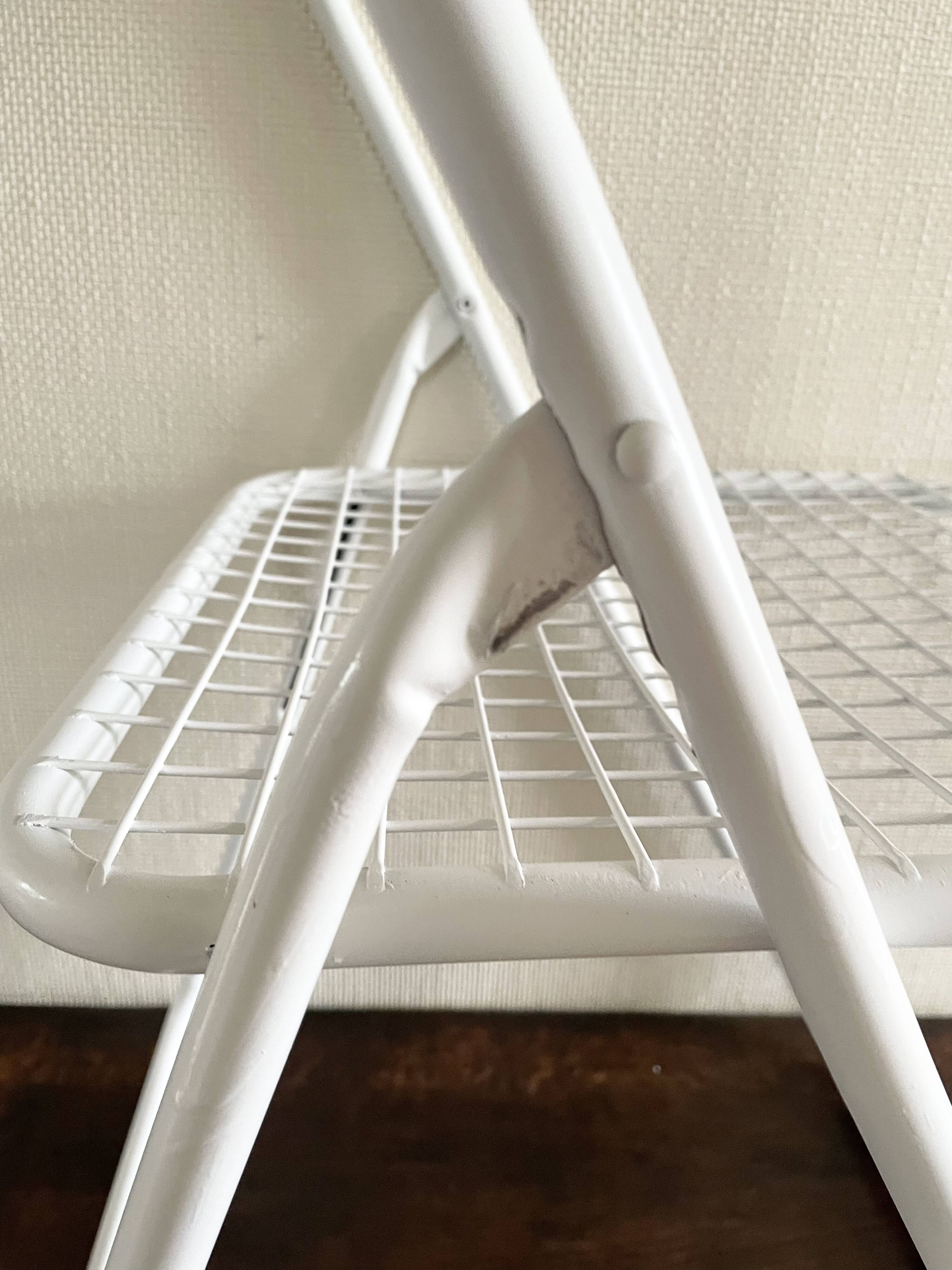 Metal folding chair