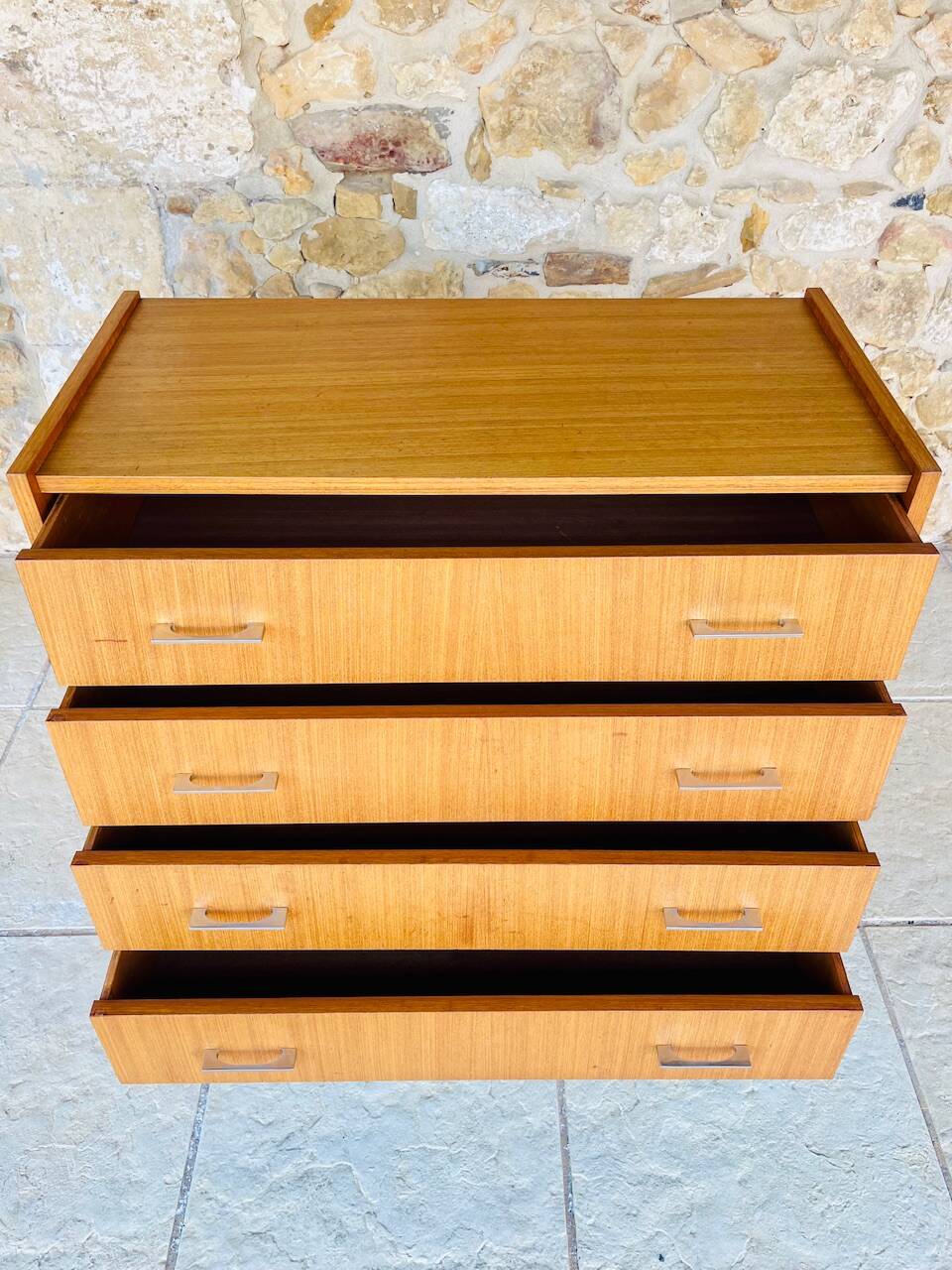 Vintage chest of drawers with 4 drawers by Capelle, circa 1960s.
