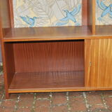 Vintage showcase library