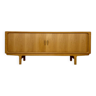 1960s Large Vintage Danish Mid-Century Oak Sideboard by Dyrlund