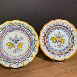 Pair of Talavera earthenware plates with floral decoration