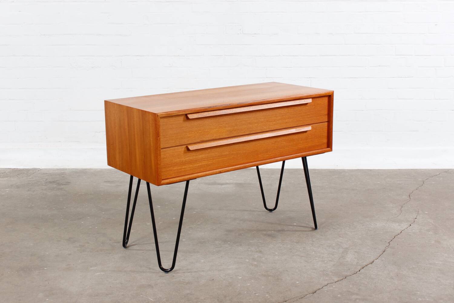 Commode en teck vintage Buffet mcm hairpins années 60 années 70