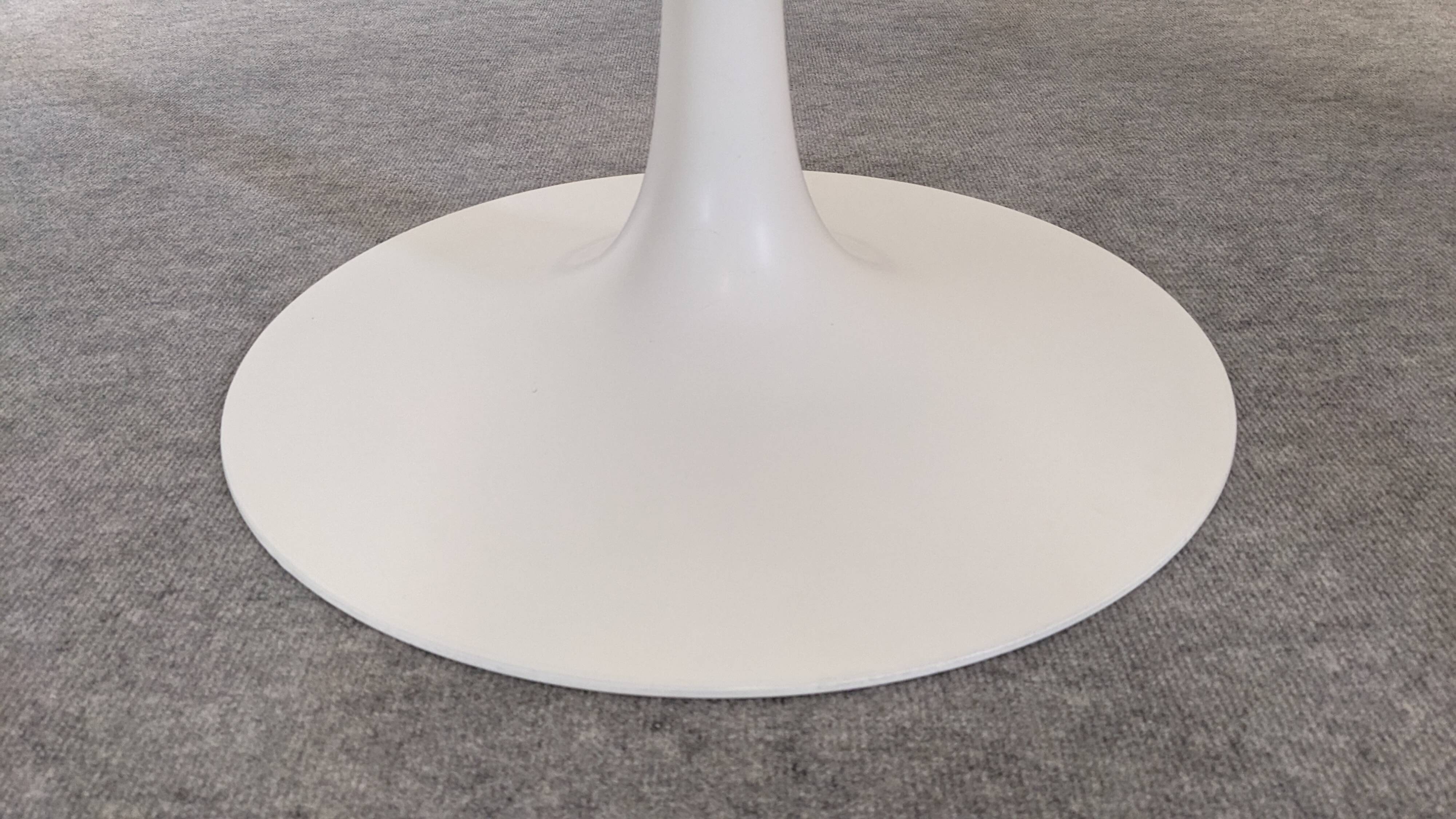 Space Age tulip round table by Maurice Burke for Arkana, 1960s-70s