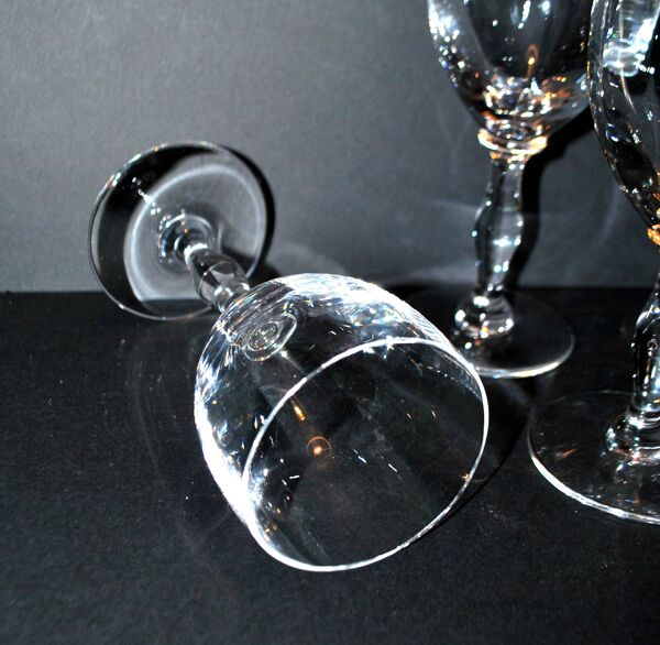 Lot de 11 verres à vin en cristal de Saint-Louis