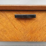 Console serves Singer Scandinavian design 1960
