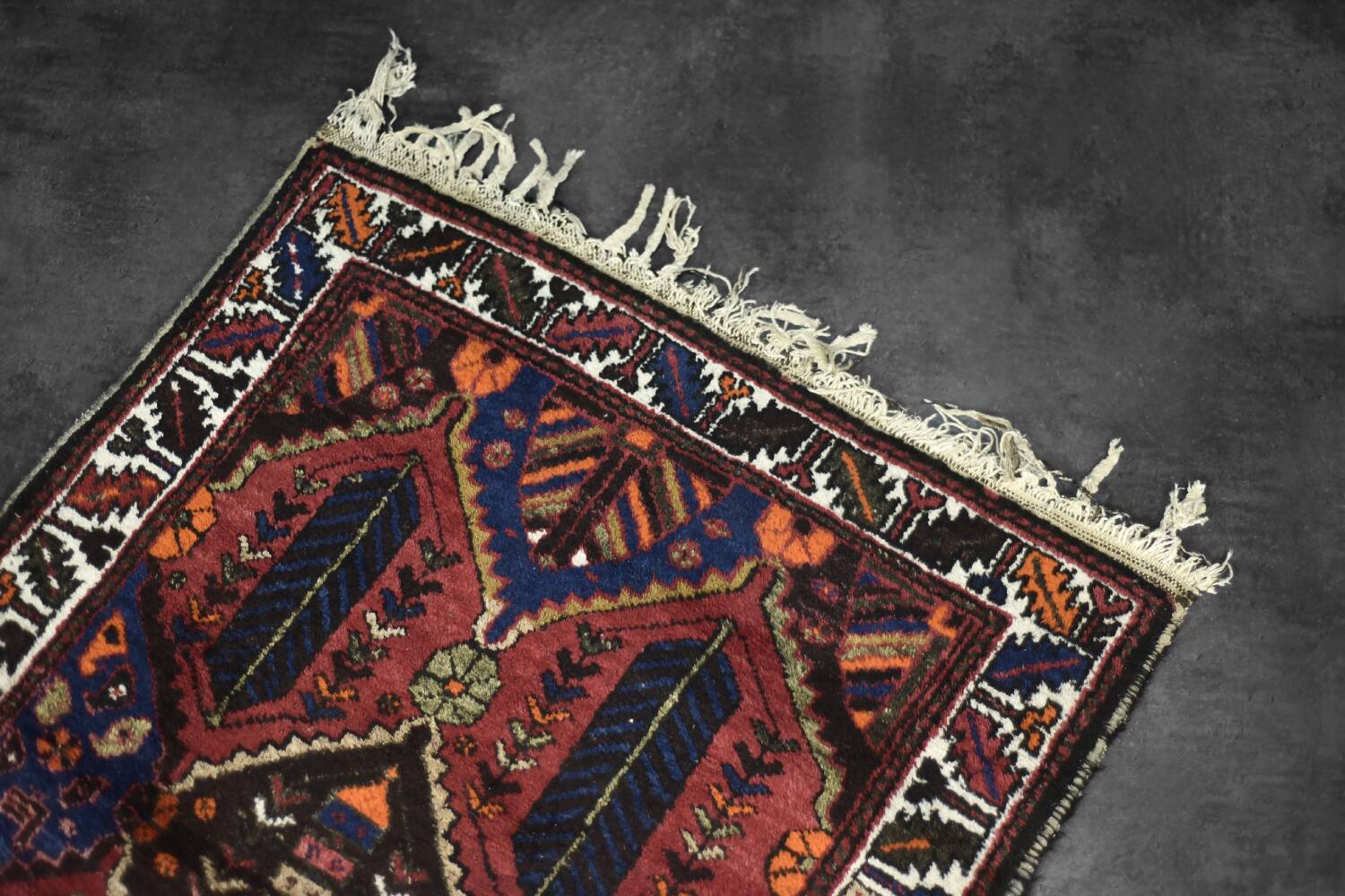 Vintage handwoven Hamadan oriental rug, Middle East, 1960s.