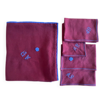 Nappe ancienne et ses 4  serviettes brodée AP - 132x150cm - coton