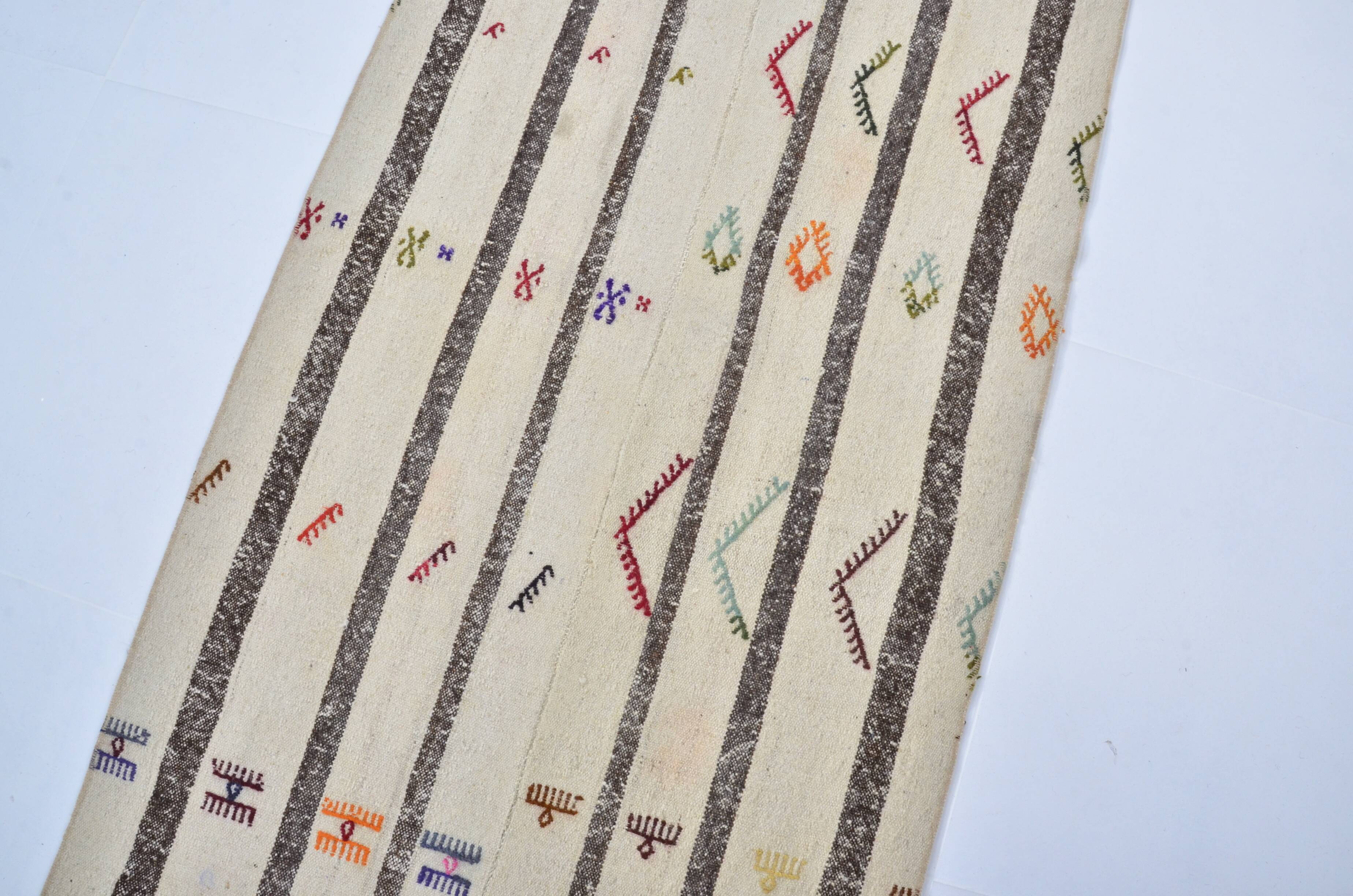 Neutral Vintage Turkish Off White Rug sku 3390