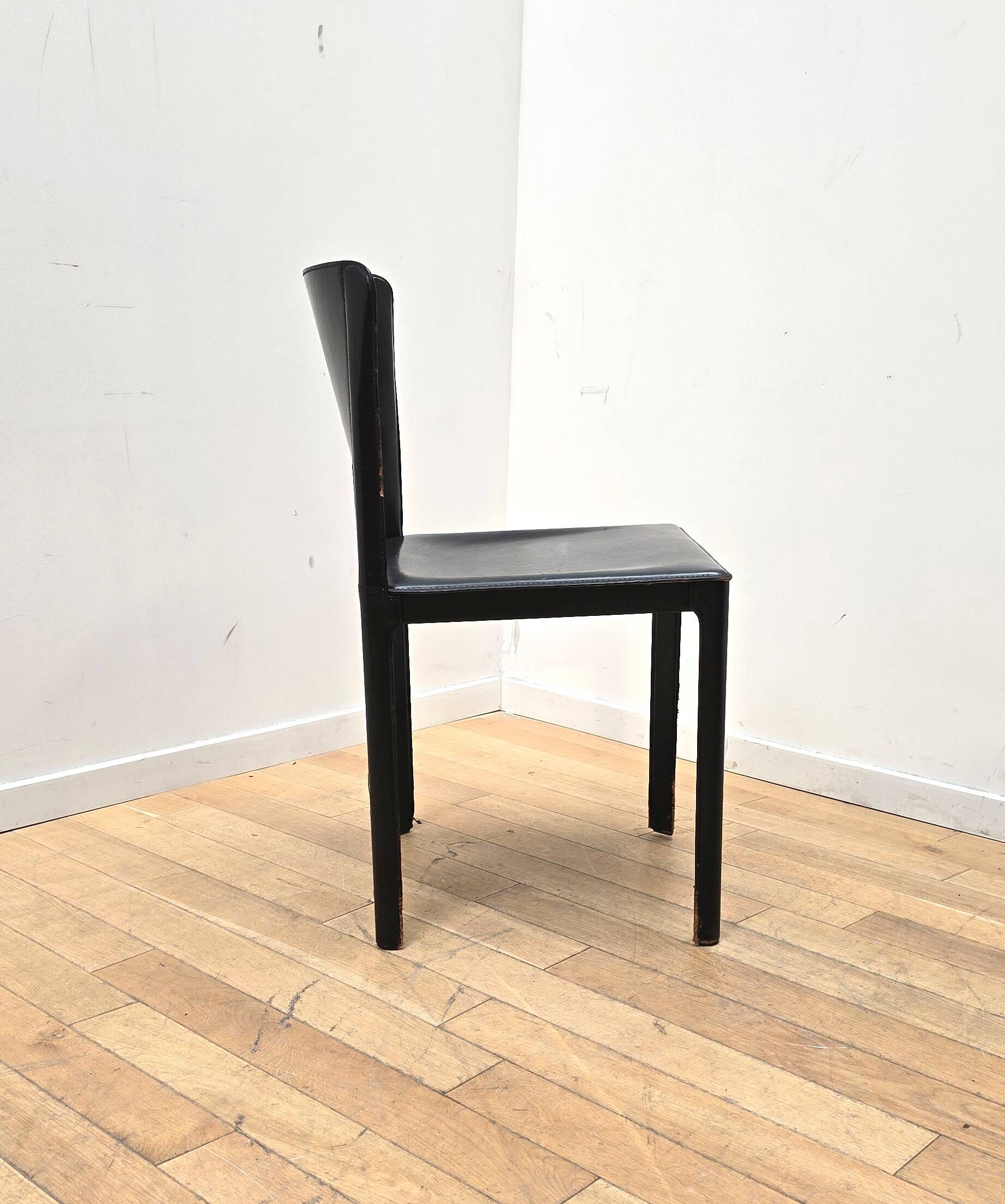 Suite de 3 chaises Matteo Grassi