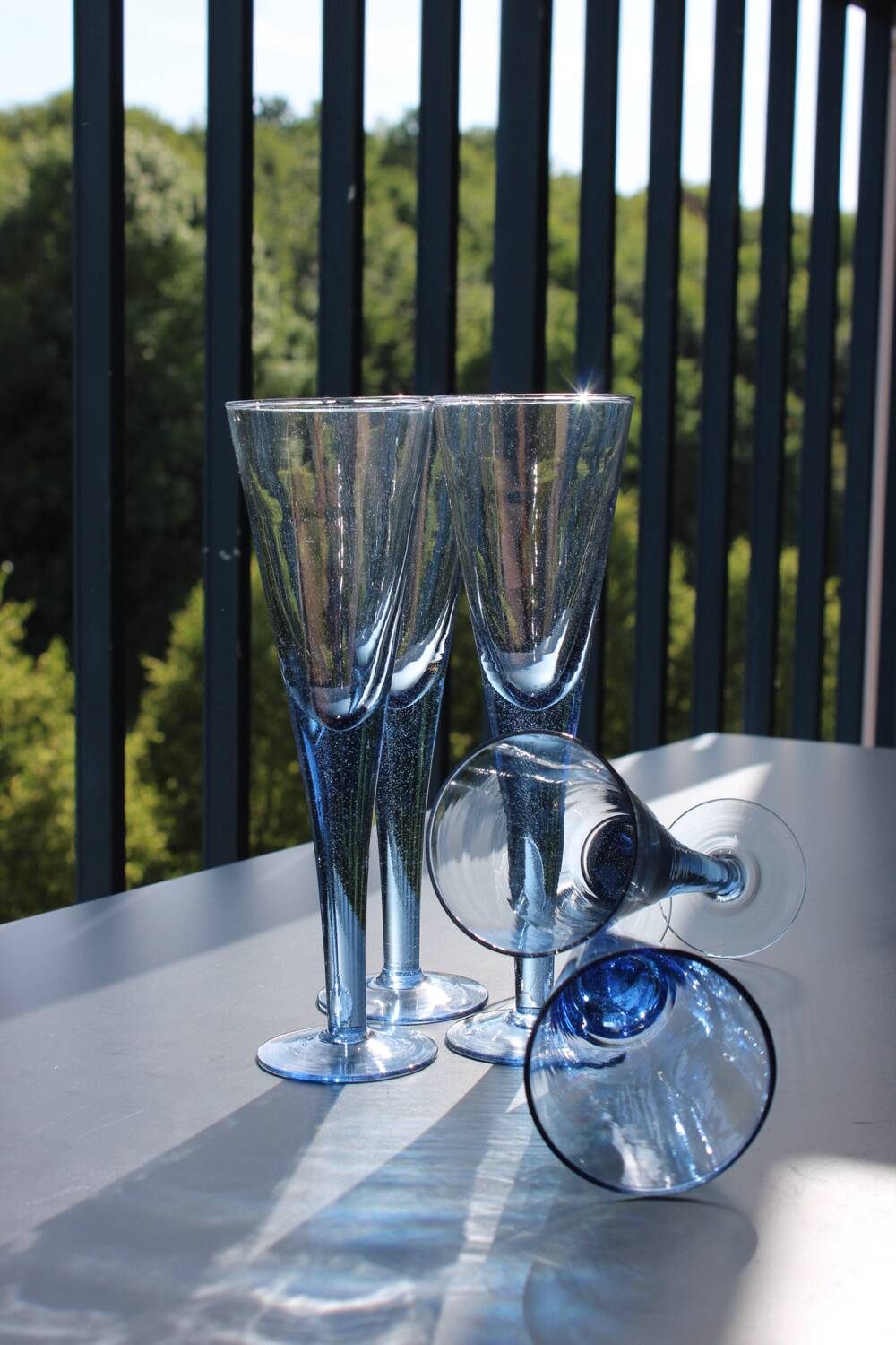 Set of 5 Vintage Glacier Blue Champagne Flutes – 1980s/1990s