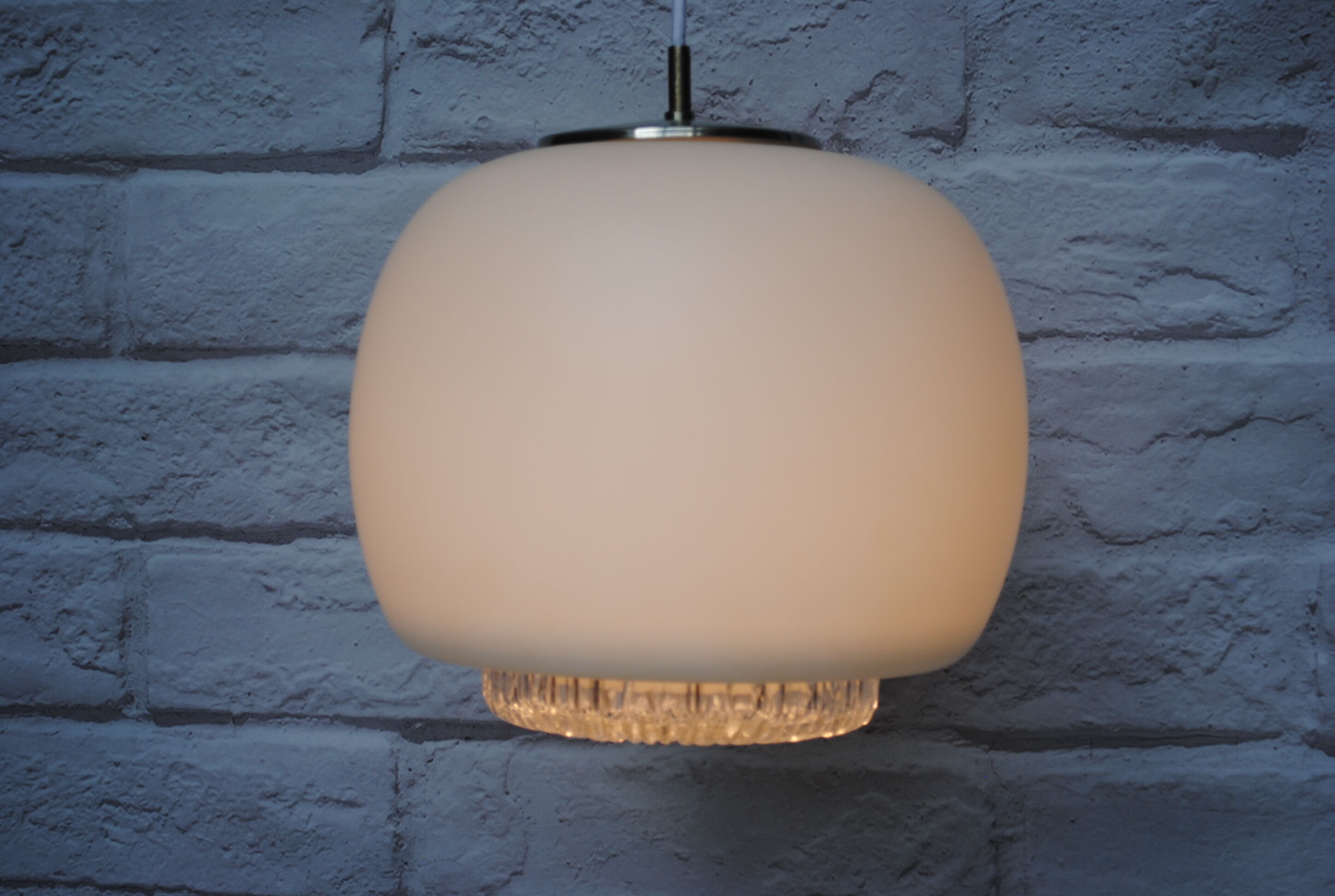 Vintage glass suspension