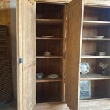 Armoire XXL en pitchpin massif - style Louis Philippe clair