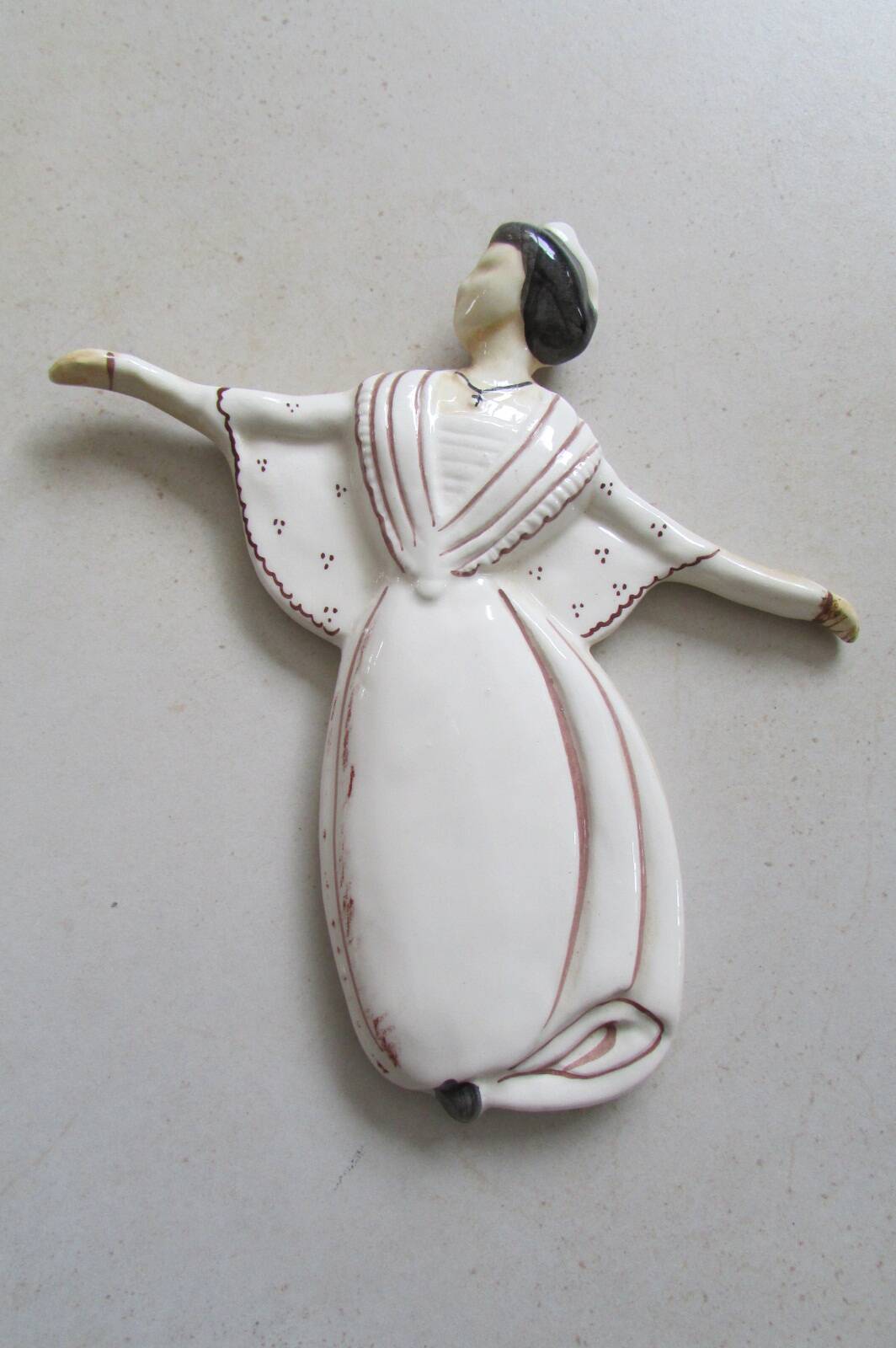 Couple of ceramic wall-mounted Arlesiennes