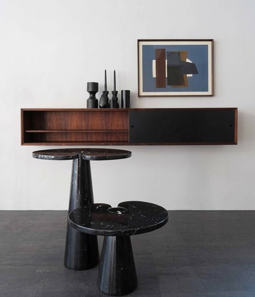 Agapecasa marble table