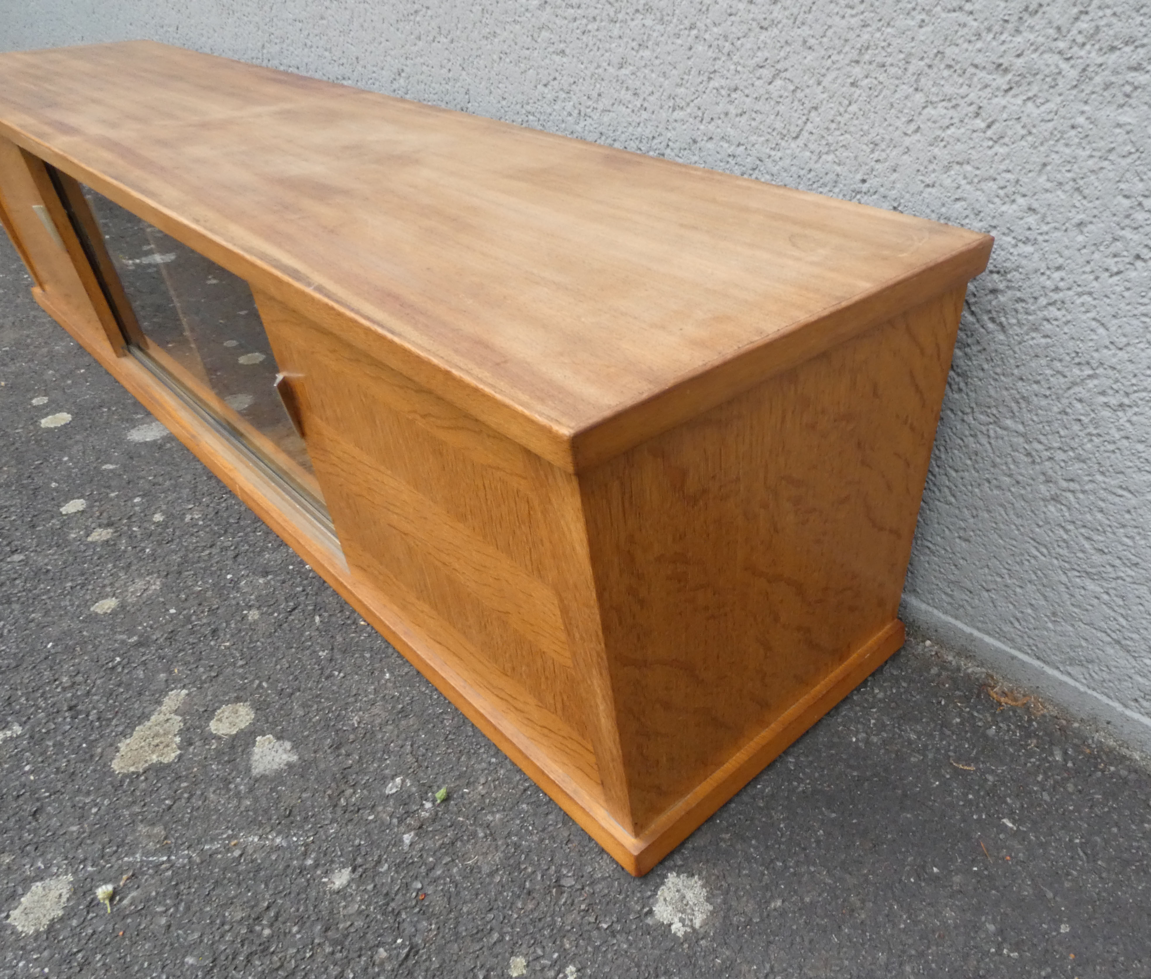Scandinavian 1960 teak enfilade