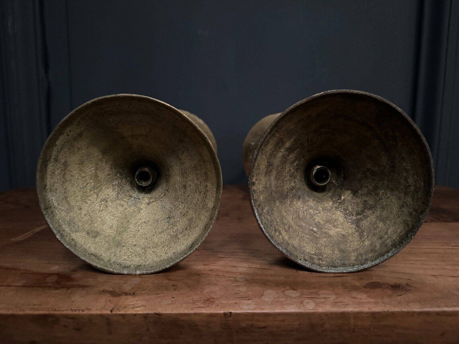 Fake pair of oriental candlesticks in engraved bronze mid-20th century