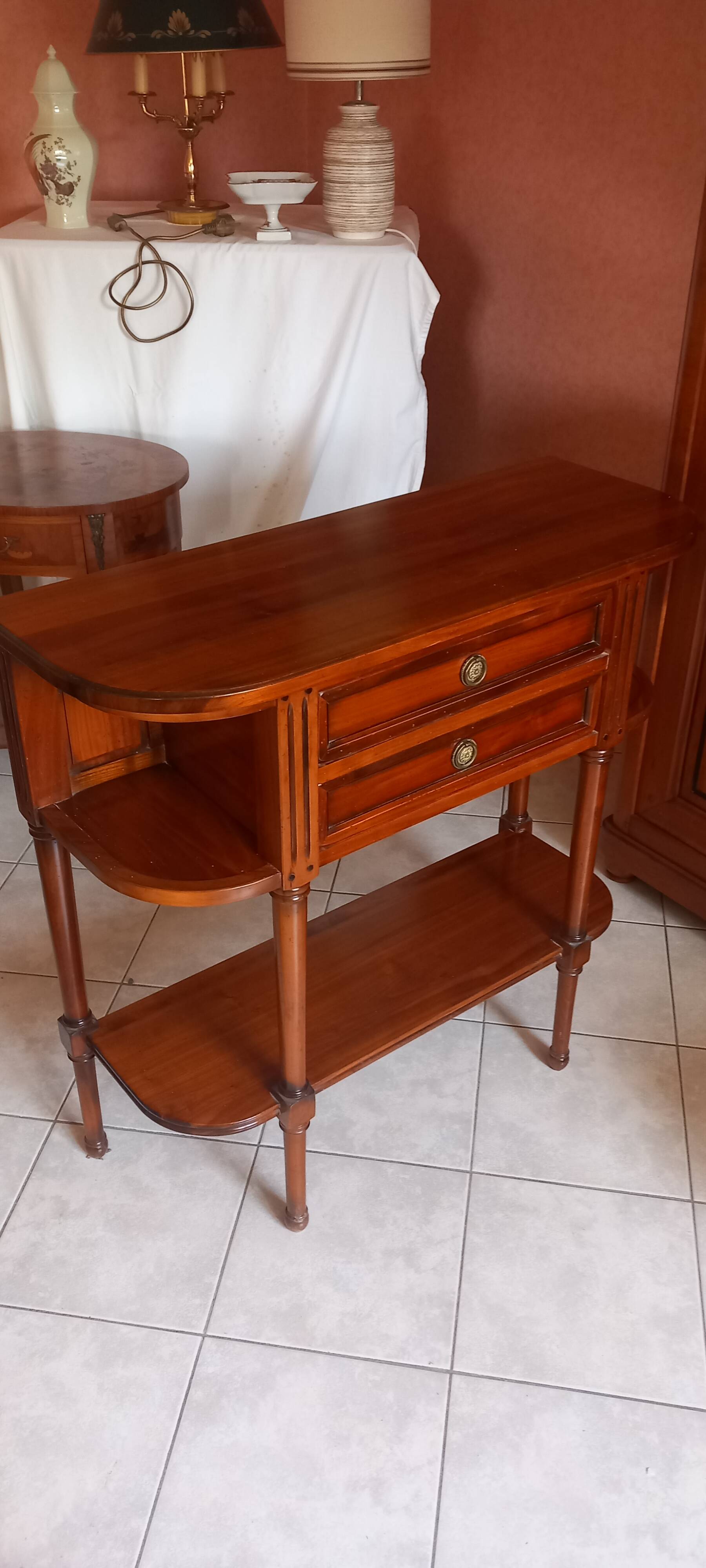 Chest of drawers, console in cherry wood