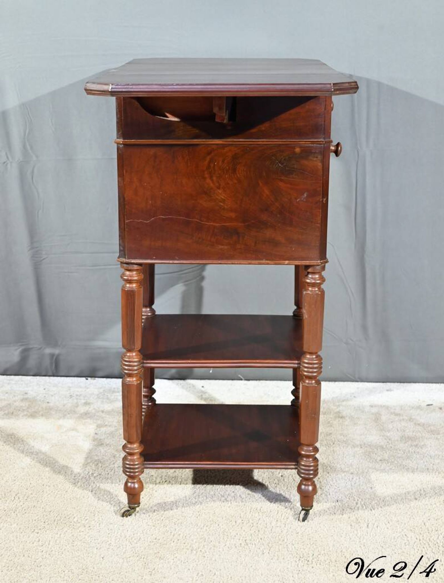 Petite table à volets en acajou, maison lemarchand, a. lemoine – milieu xixe