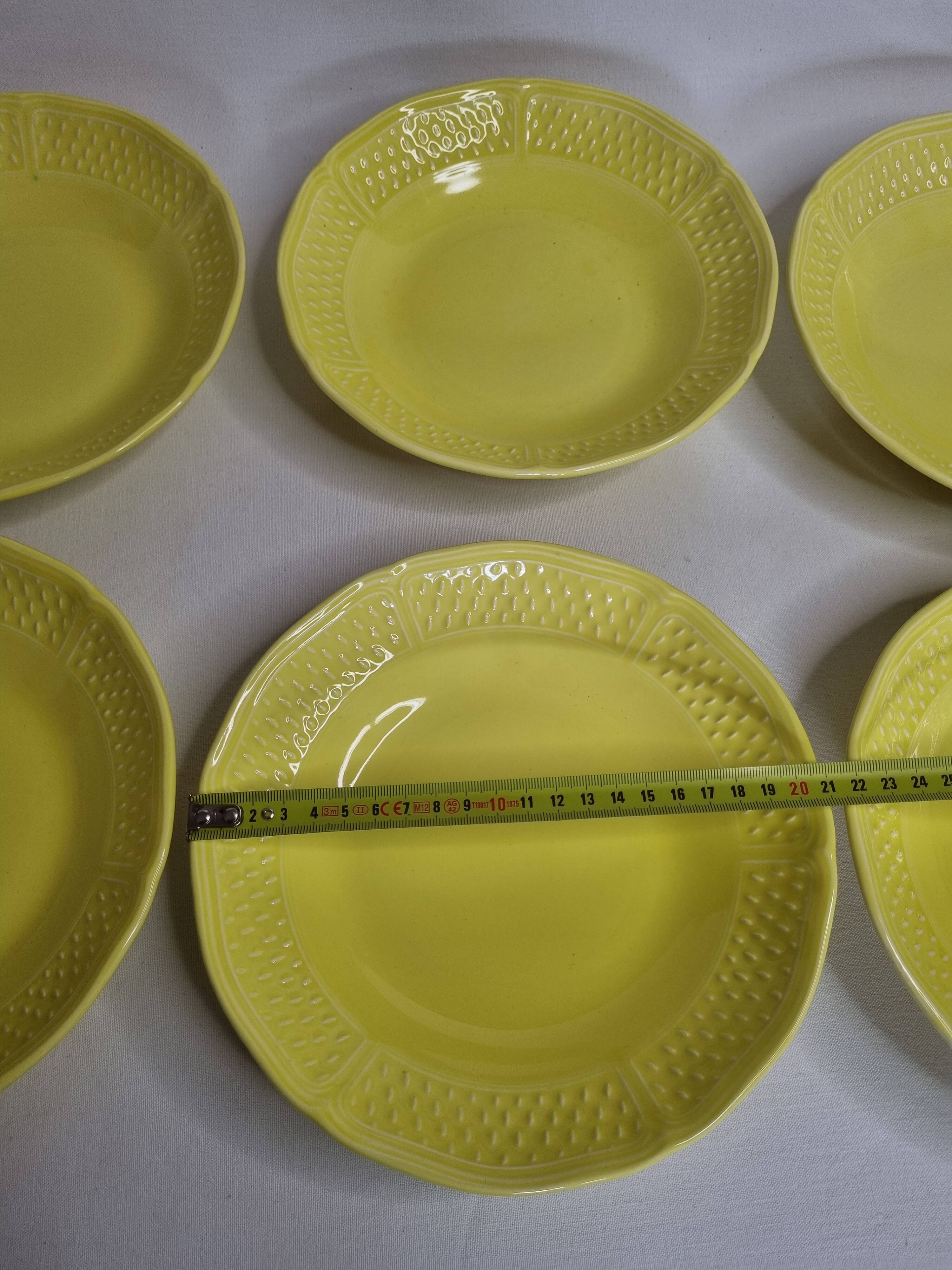 Set of six yellow soup plates with grains of rice, "Bon vivant", Gien, 21 cm