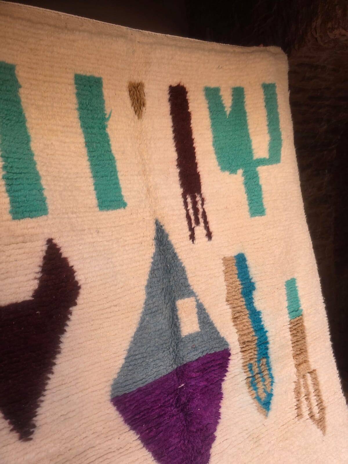 Tapis Azilal Blanc et Couleur 242 x 154 cm