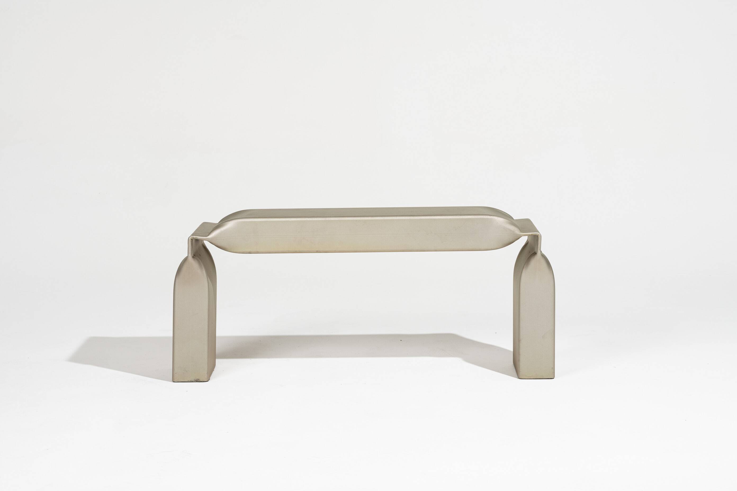 "Tube stool" bench in galvanized steel