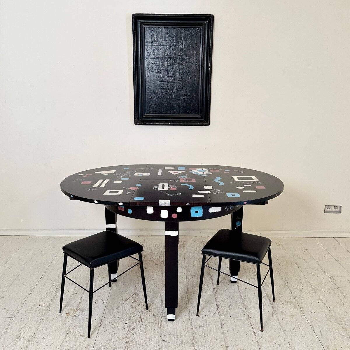 Bauhaus Round Extendable Dining Table, 1920