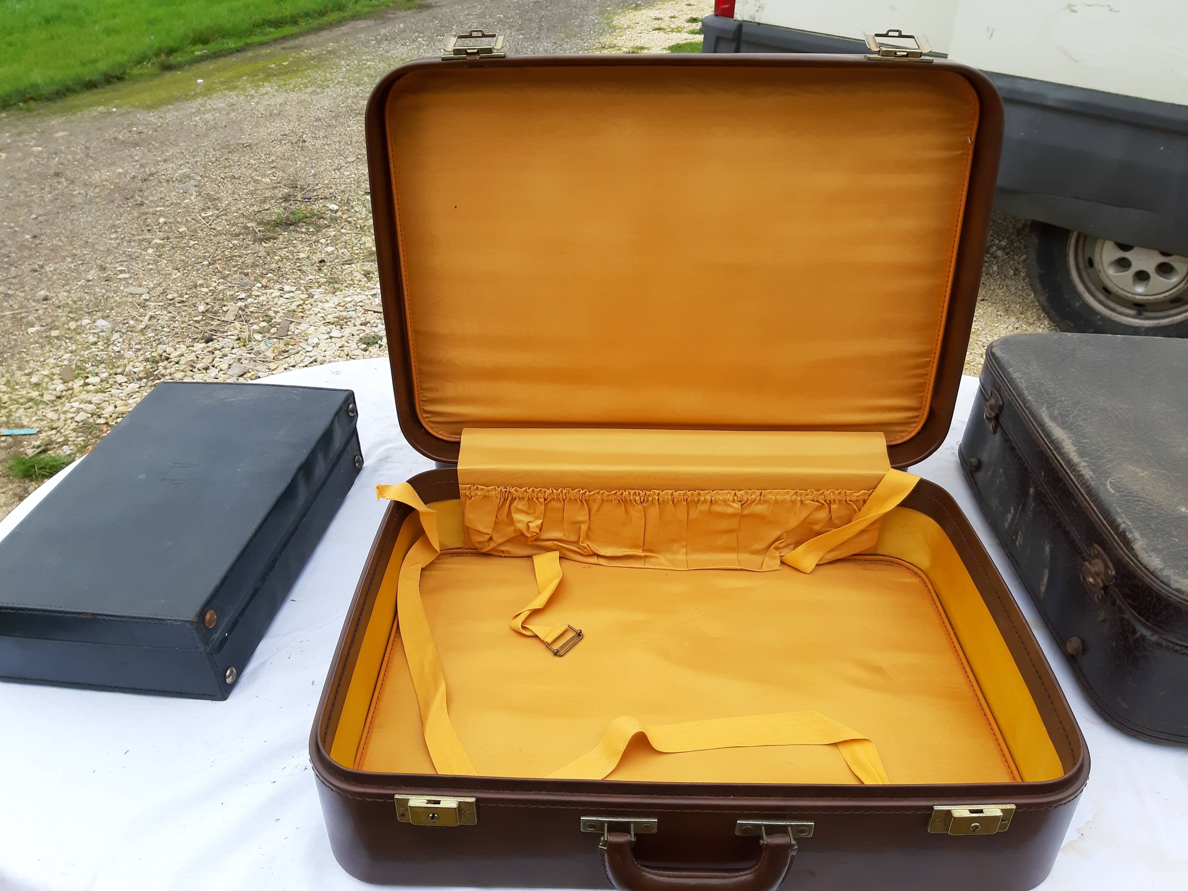 Lot de 4 valises vintage