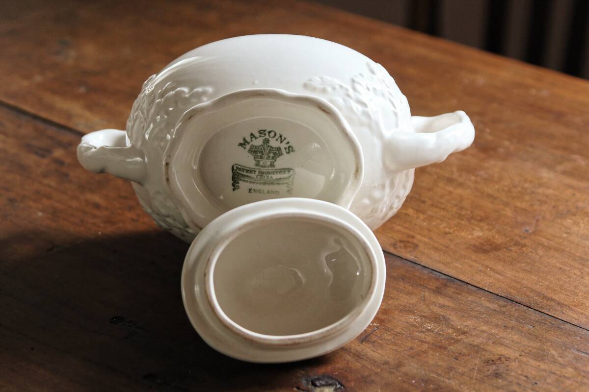 Mason's English porcelain breakfast and brunch service