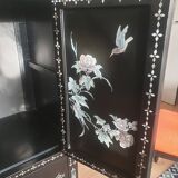 Armoire chinoise ancienne laquée noire