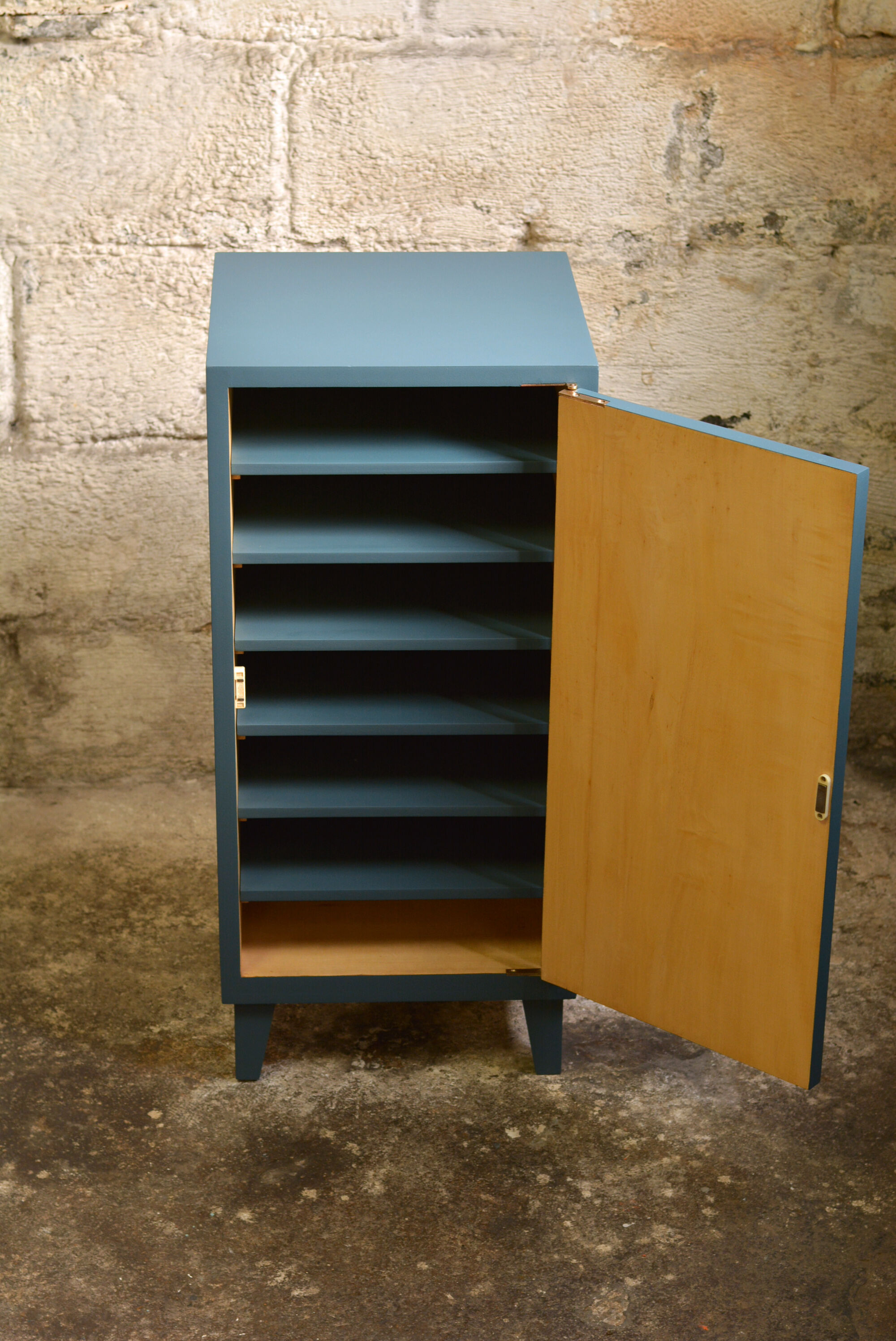 Meuble de rangement vintage