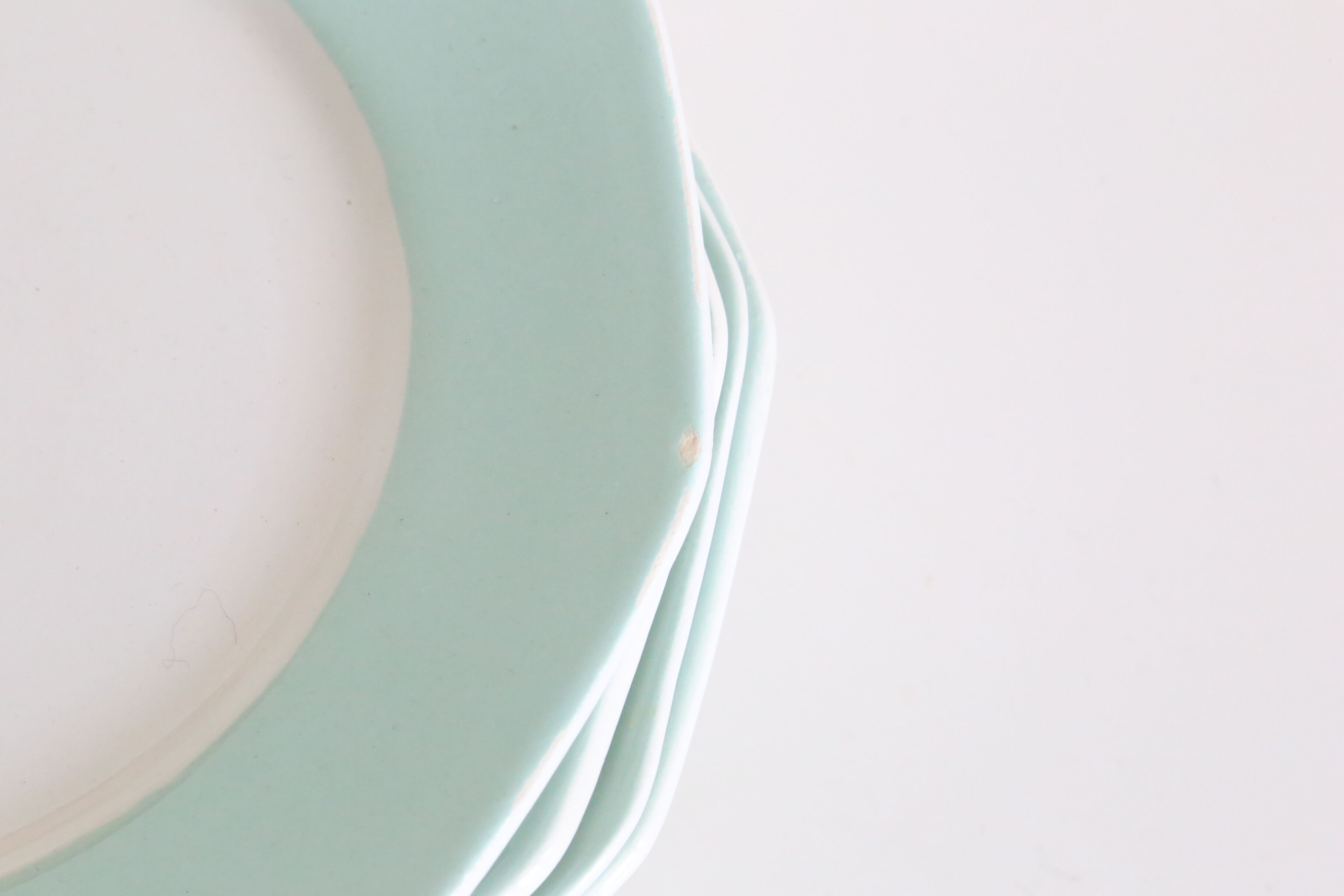 Ensemble de 9 assiettes à dessert décagonales vert mint