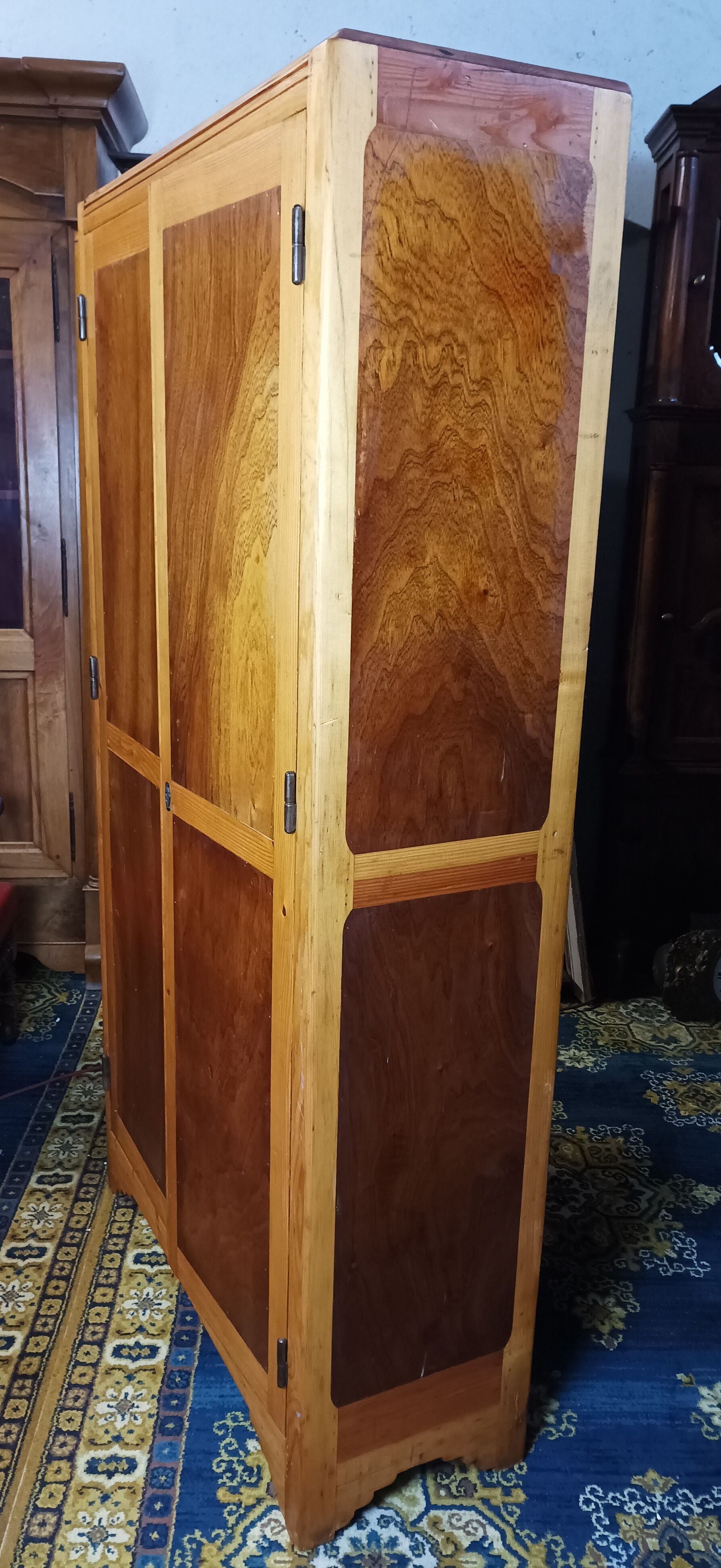 Parisian pine cabinet