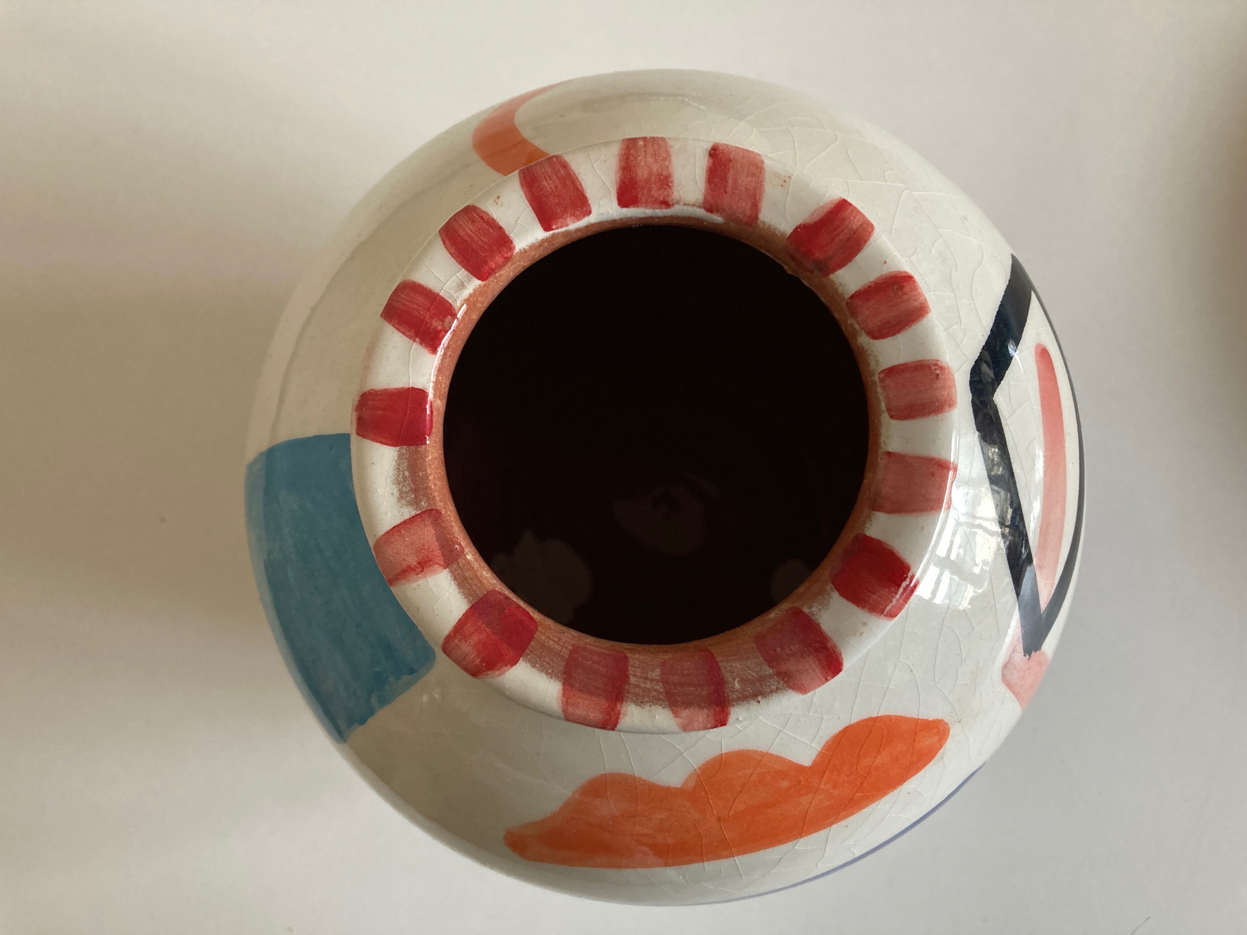 Lrence ceramic face vase in Marrakech