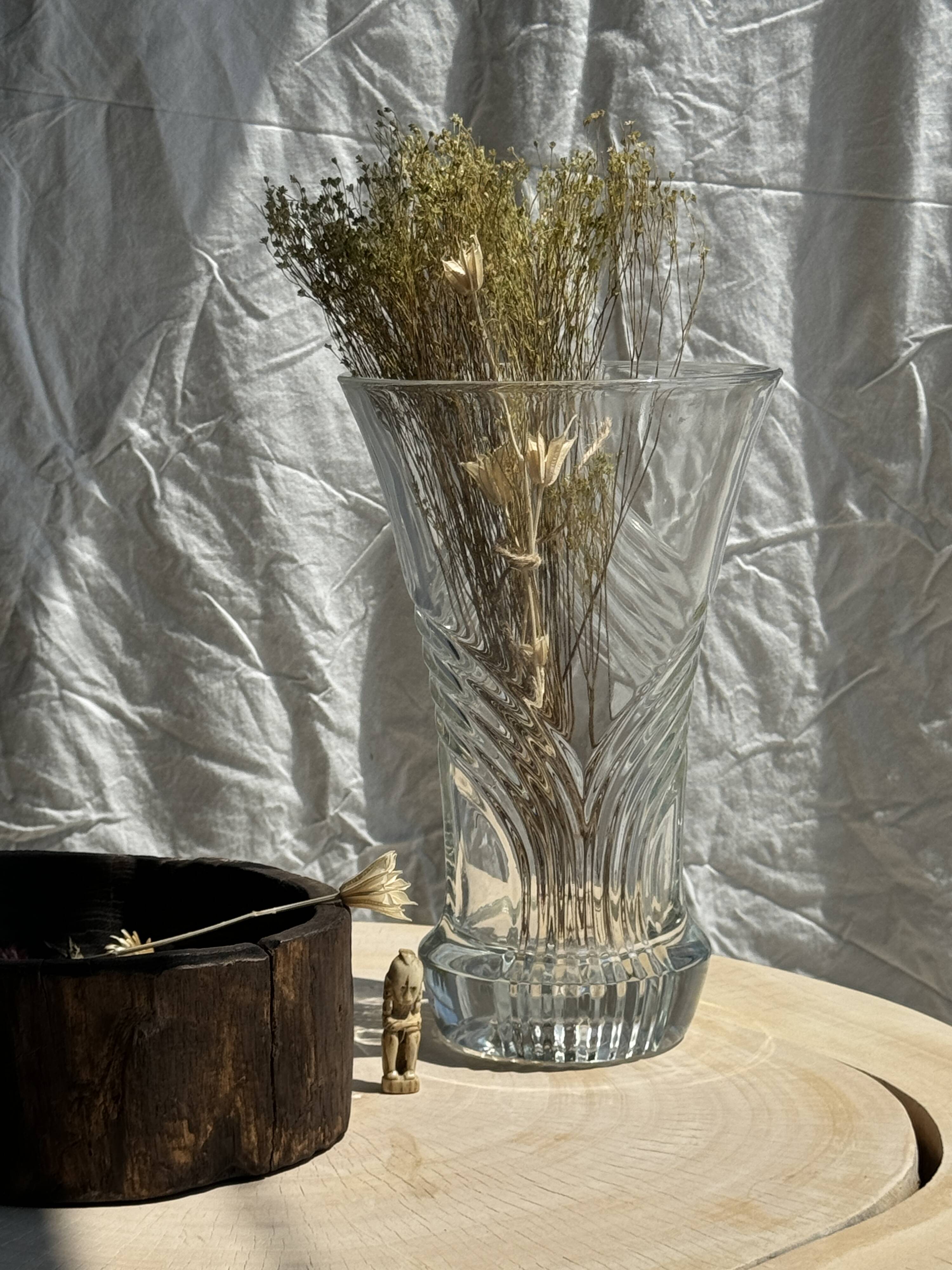 Large geometric glass vase H30